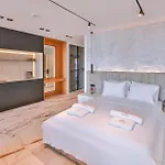 Serenity Pearl Hotel *