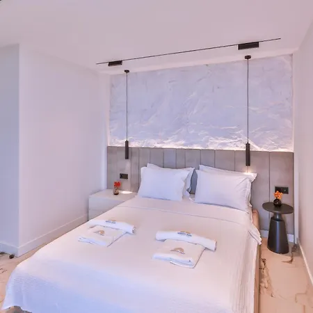 Serenity Pearl فندق *